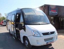 24 Seater minibus hire wolverhampton 